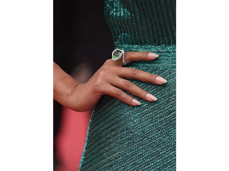 cannes-2018-unghie-manicure-colore-smalto-05