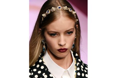 capelli-gli-accessori-estivi-per-impreziosire-la-chioma-Dolce-n-Gabbana_clp_W_S18_MI_363_2795420