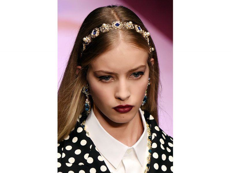 capelli-gli-accessori-estivi-per-impreziosire-la-chioma-Dolce-n-Gabbana_clp_W_S18_MI_363_2795420