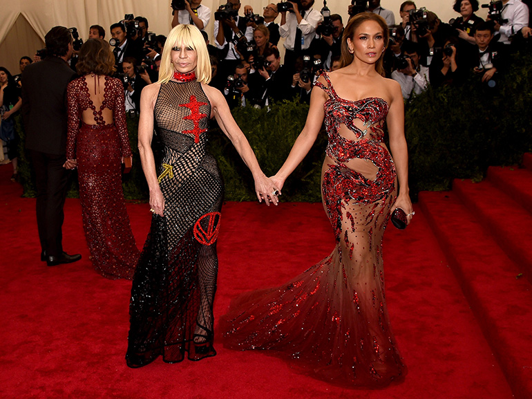 donatella versace jennifer lopez met gala