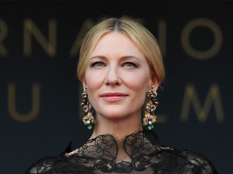 festival-di-cannes-2018-make-up-06