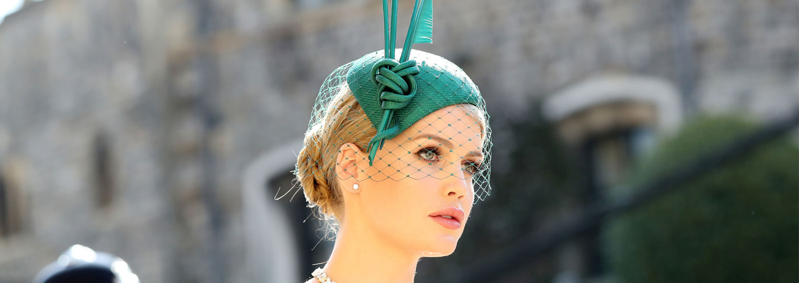 kitty-spencer-beauty-look-cover-desktop