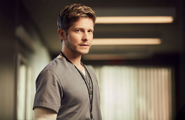 matt-czuchry-resident