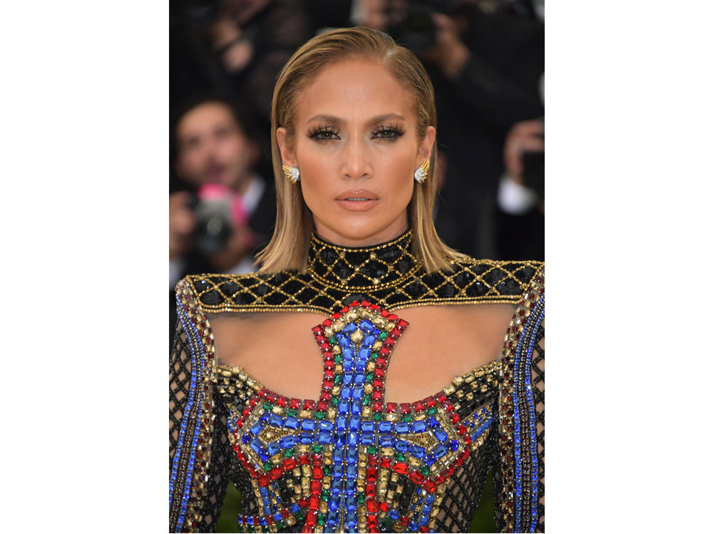 met-gala-beauty-look-12