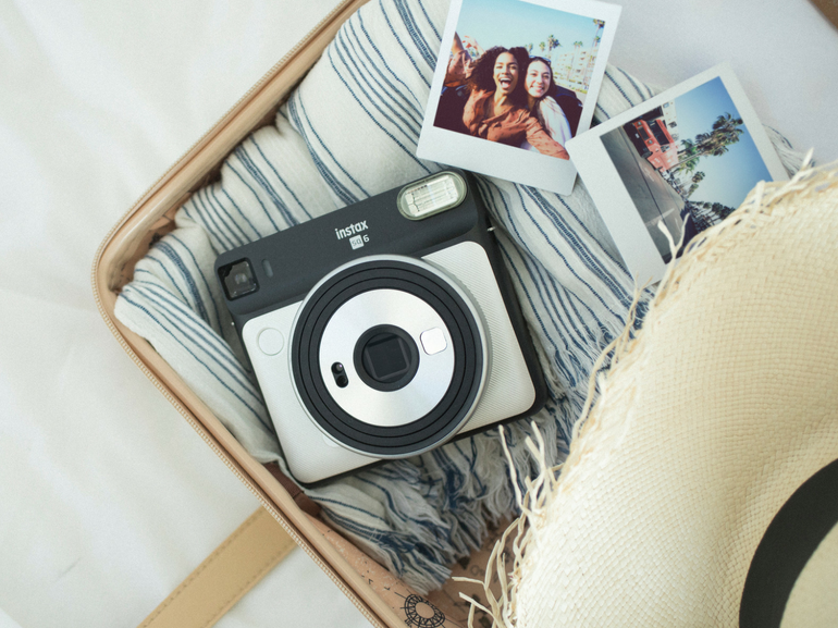 nuova Instax SQUARE SQ6 by Fujifilm analogica e nel super versatile formato square (2)