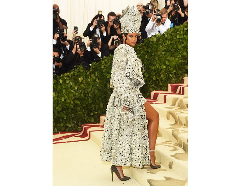 rihanna-met-gala