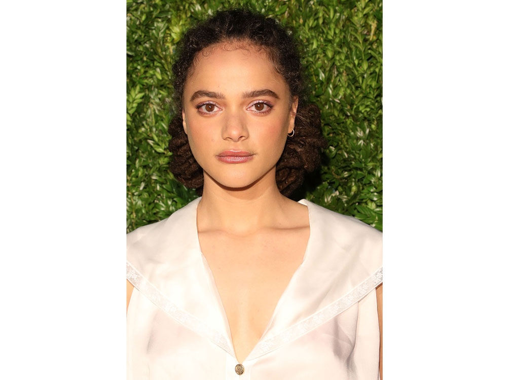 sasha-lane-beauty-look-capelli-make-up-02