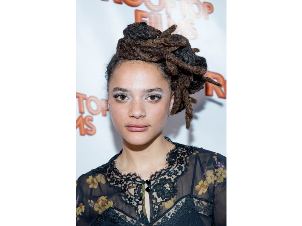 sasha-lane-beauty-look-capelli-make-up-06