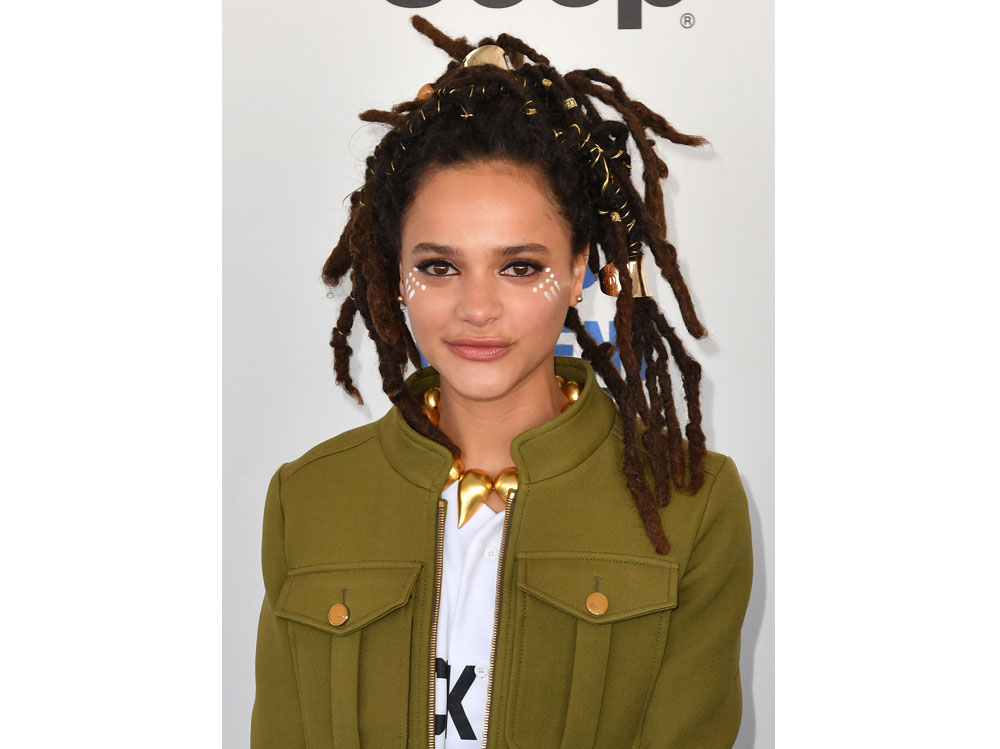 sasha-lane-beauty-look-capelli-make-up-08