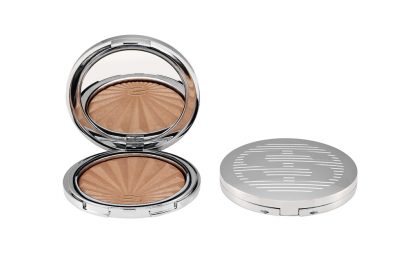 terra-abbronzante-i-consigli-per-un-aspetto- luminoso-Phyto-Touche Illusion d_Eté_LR