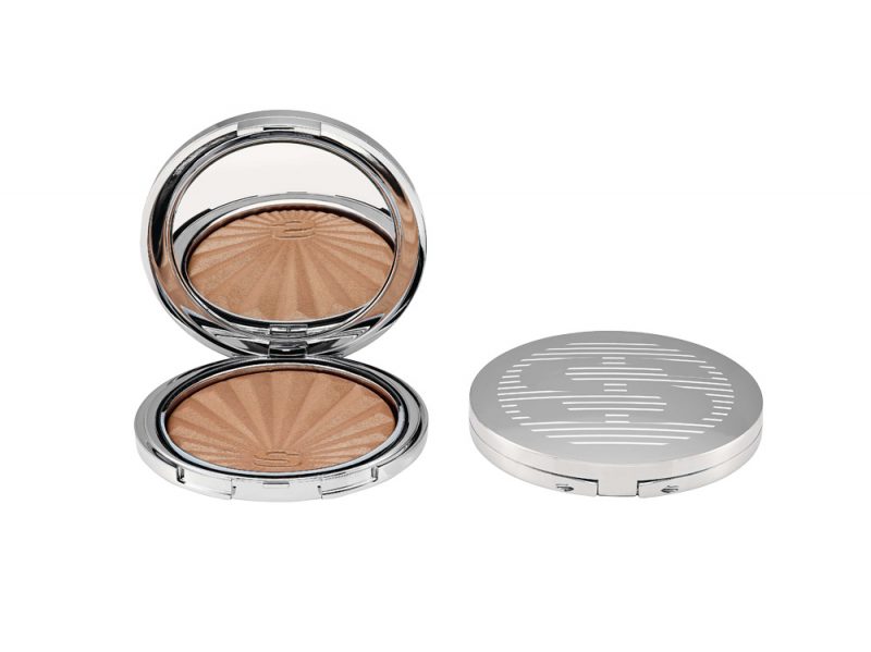 terra-abbronzante-i-consigli-per-un-aspetto- luminoso-Phyto-Touche Illusion d_Eté_LR