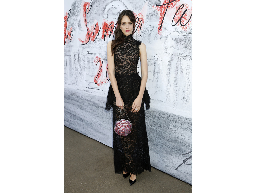 CHANEL-Stacy-MARTIN_Serpentine-Summer-Party_London_June-19th