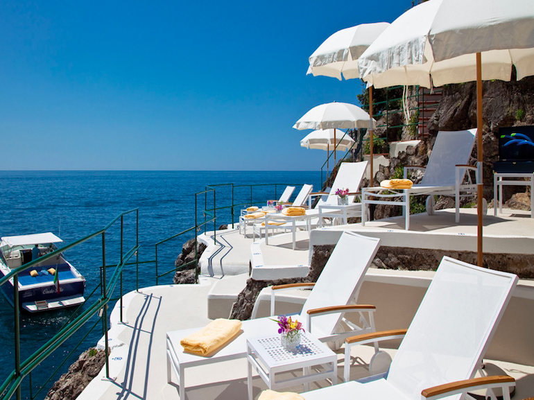 Clubhouse by the sea ravello beach club