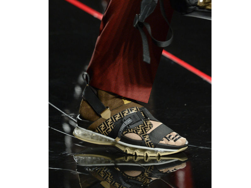 Fendi_clp_M_S19_MI_188_2958037