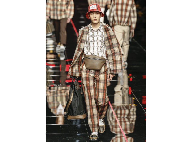 Fendi_ful_M_S19_MI_089_2956161