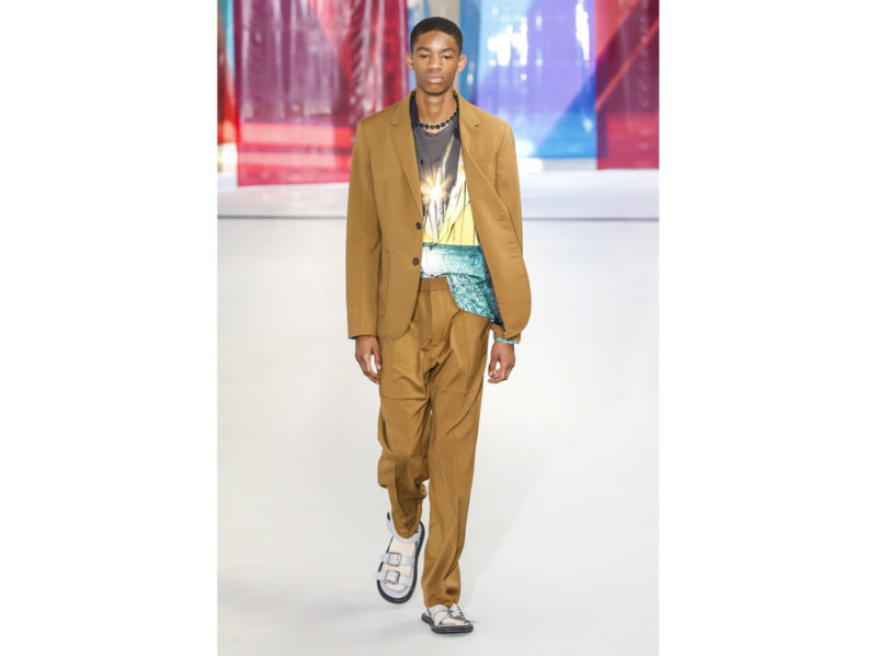 N-21_ful_M_S19_MI_031_2955262