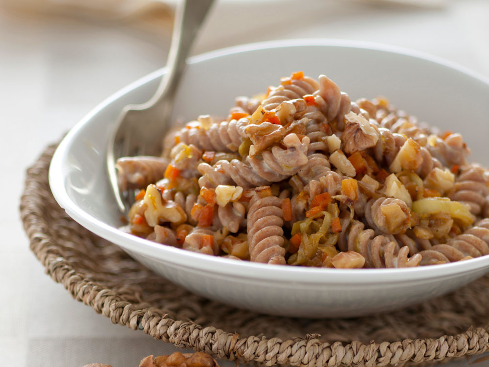 Pasta di farro con ragù vegetariano