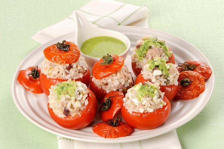 Pomodori ripieni di riso e tonno