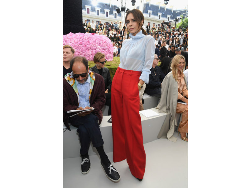 Victoria-Beckham-attends-the-Dior-Homme