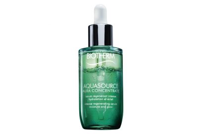 acqua-lingrediente-segreto-per-un-viso-sempre-luminoso-BIOTHERM AQUASOURCE AURA CONCENTRATE