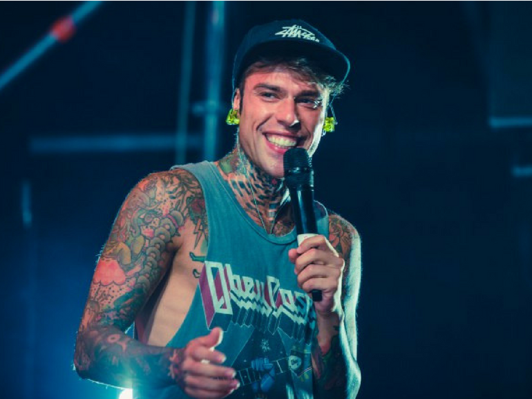 Fedez rapper italiano fidanzato Chiara Ferragni album passioni curiosita figlio Leone (3)