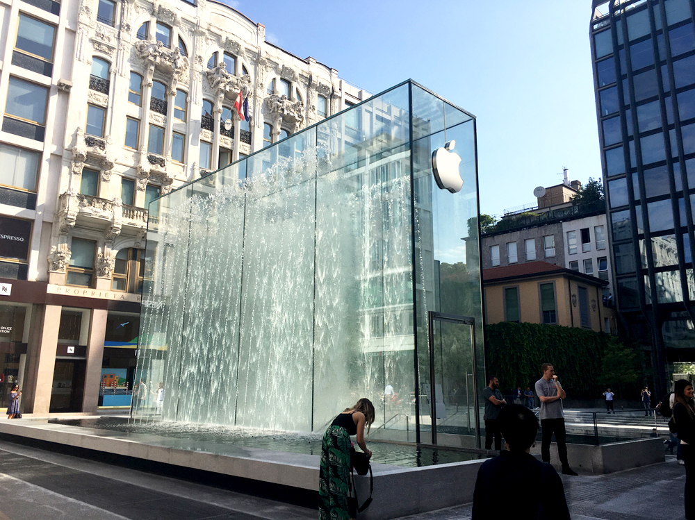 cover-apple-store-piazza-liberty-milano-mobile