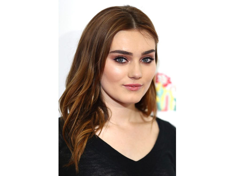 meg donnelly beauty look (5)