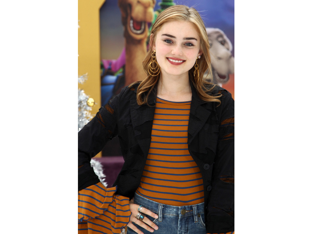 meg donnelly beauty look (6)