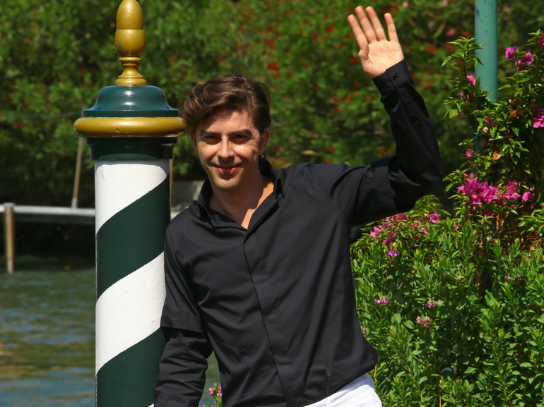 Michele Riondino attore tarantino padrino Festival Cinema Venezia 2018 Il giovane Montalbano MOBILE