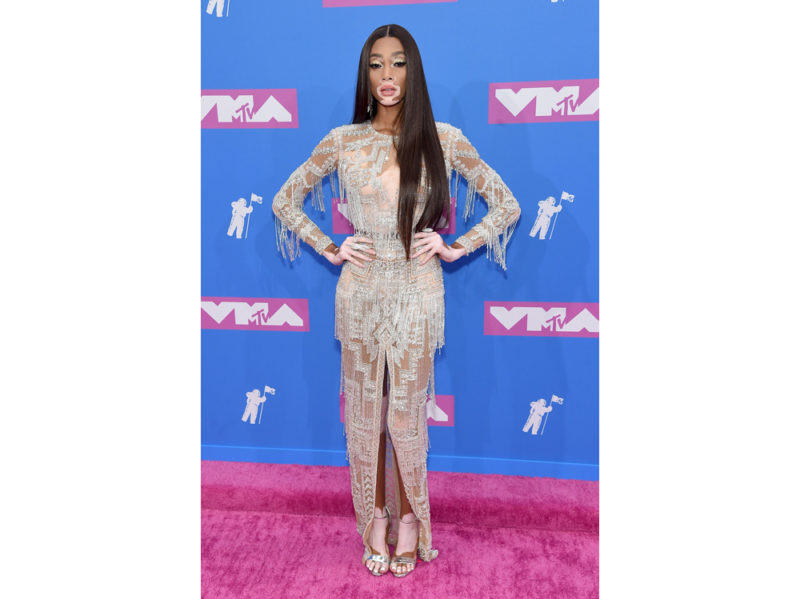 Winnie-Harlow-in-zuhair-murad