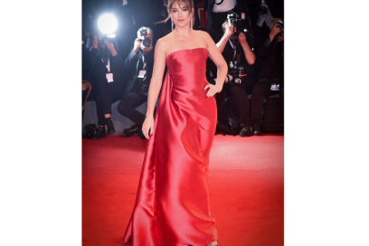 dakota-johnson-in-dior-rosso