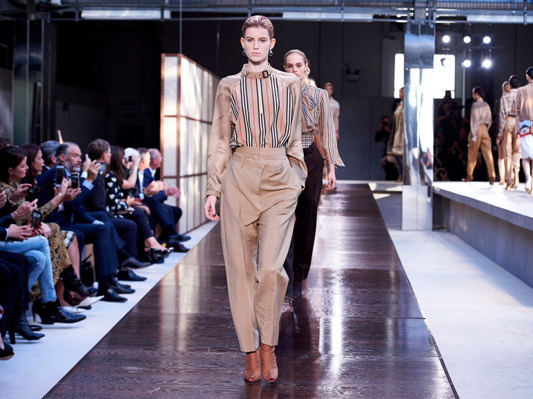 Burberry-SS19-TISCI-3-mobile