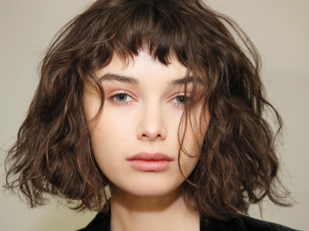 capelli caschetto mosso autunno inverno 2018 2019 (9)