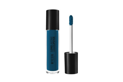 make-up-le-labbra-diventano-dark-per-lautunno-thumbnail_liquid-lipstick-66-blue-fashion