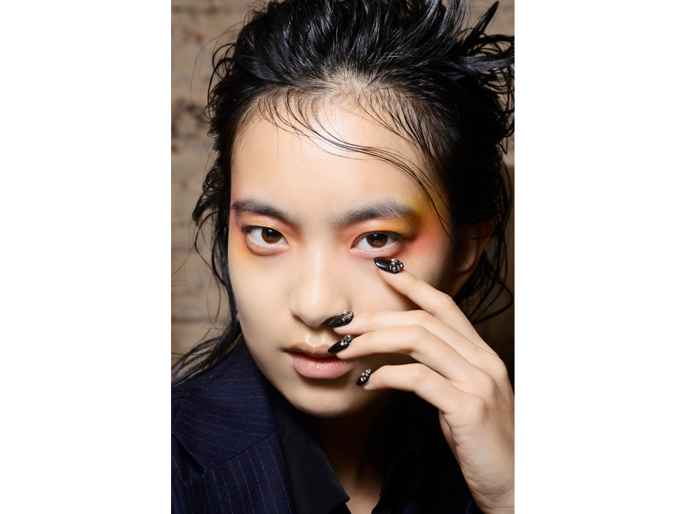 nail art autunno inverno 2018 2019 ispirazione foto dalle passerelle sfilate di moda (7)