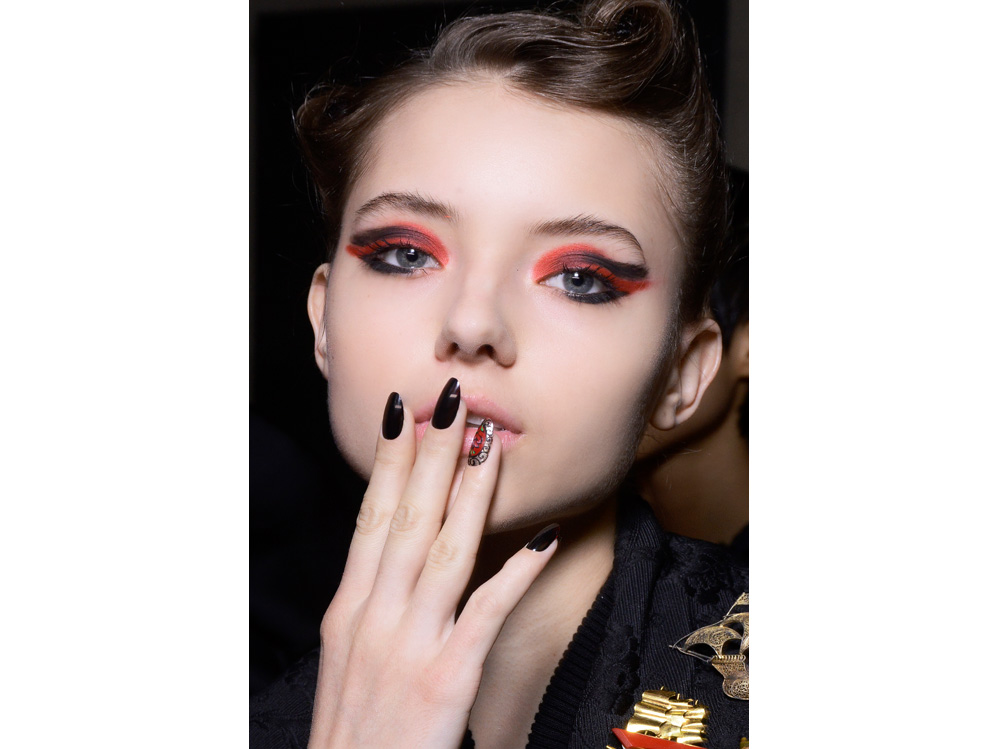 nail art autunno inverno 2018 2019 ispirazione foto dalle passerelle sfilate di moda (9)