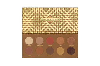 oro-e-bordeaux-il-make-up-per-lautunno-e-sofisticato-ZOEVA_Caramel_Melange_Eyeshadow_Palette_HighRes_02.jpg