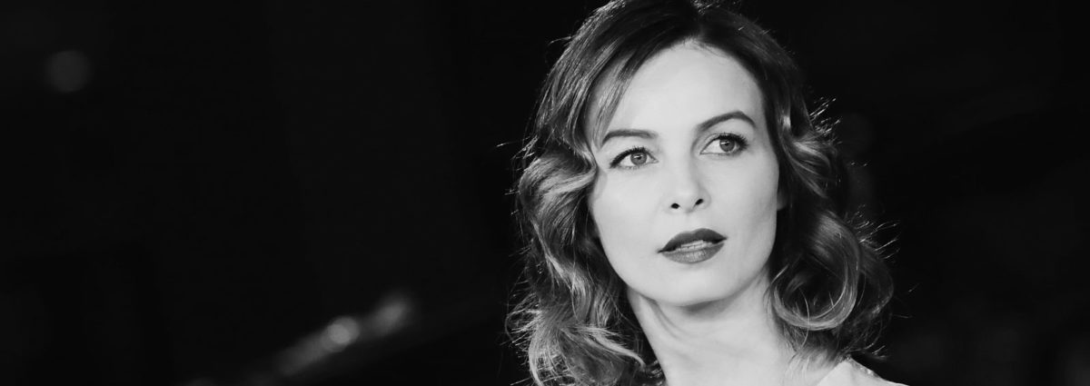 Violante-Placido-cover-desktop