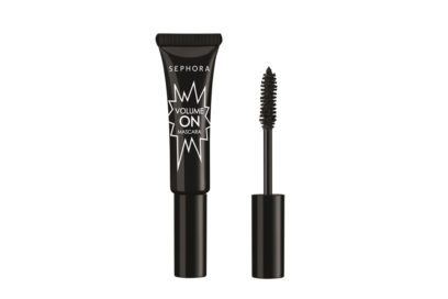 mascara-gli-spunti-dalla-prossima-stagione-su-come-indossarlo-questo-autunno-Volume_On_Mascara_01_Black_ON!_HD_CMJN.