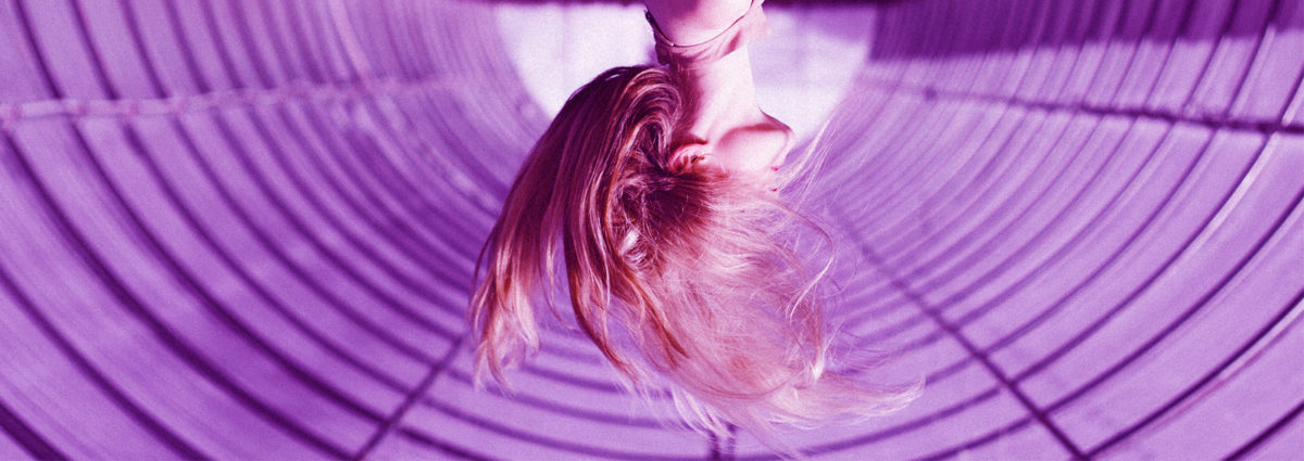 vanilla-lilac-hair-capelli-biondi-con-sfumature-lilla-cover-desktop