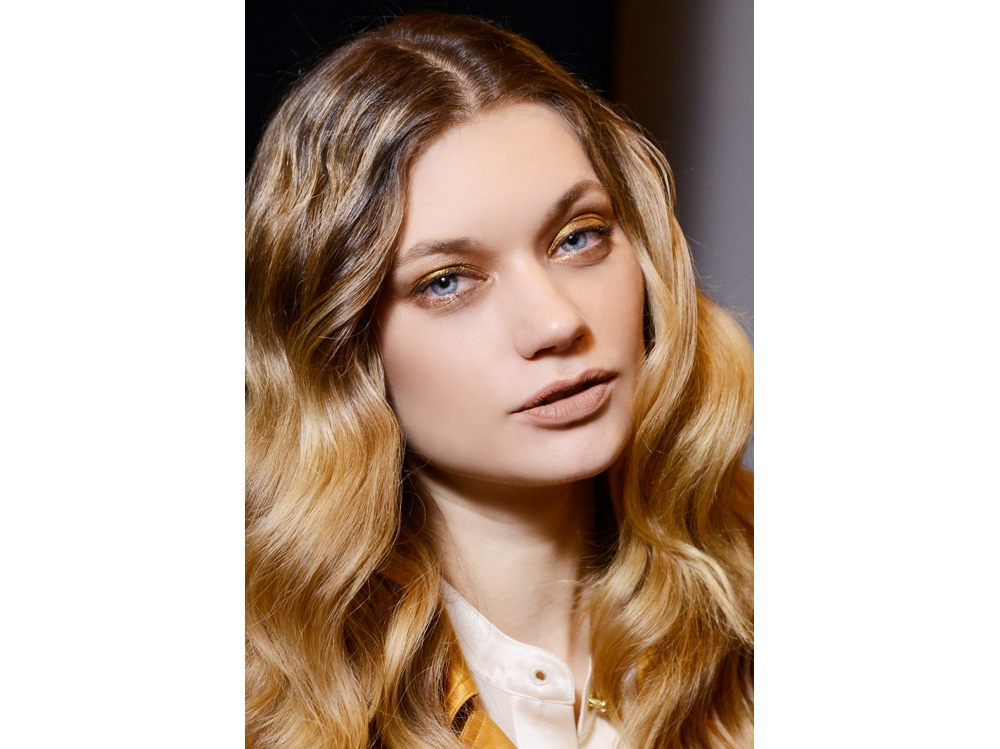 boucy hair capelli voluminosi vaporosi mossi stile anni 70 (3)