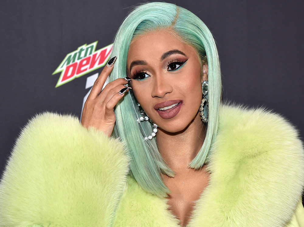 cardi b beauty look capelli make up stile (5)