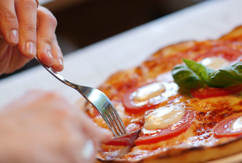 Ho sempre fame: cause e rimedi per placare l’appetito