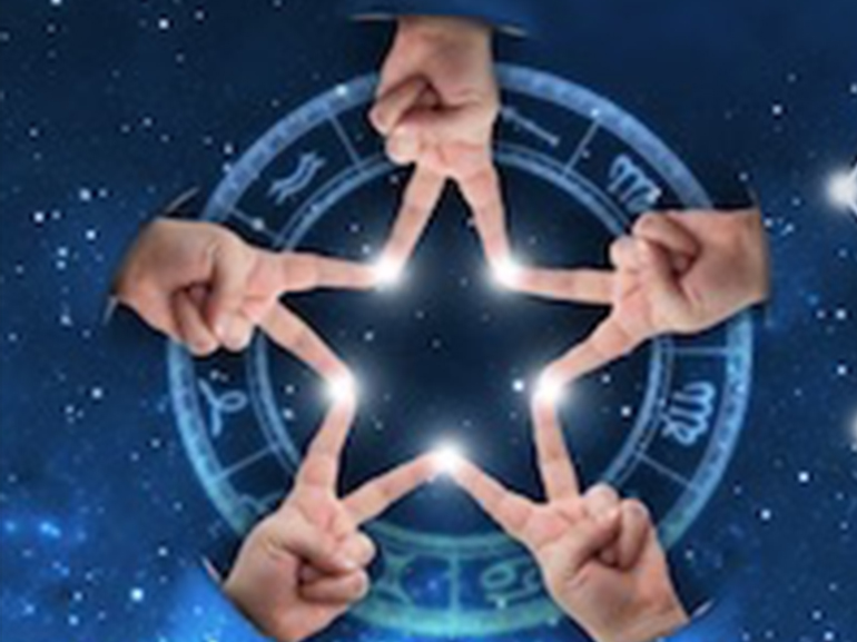 una mano dalle stelle