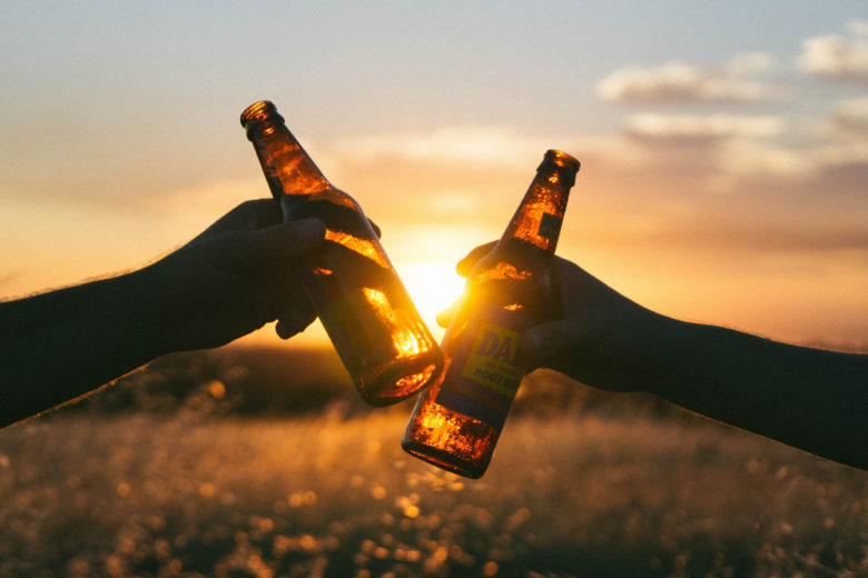 Bere birra fa bene alla salute (e fa anche diventare più belli)