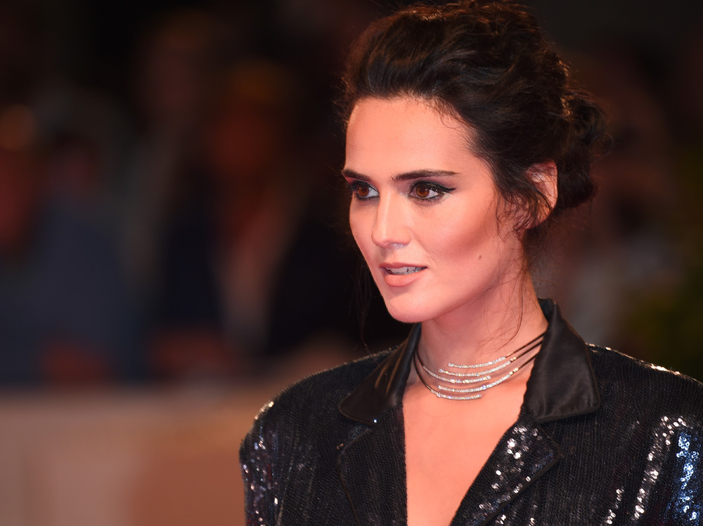 catherine poulain beauty look capelli make up stile (3)