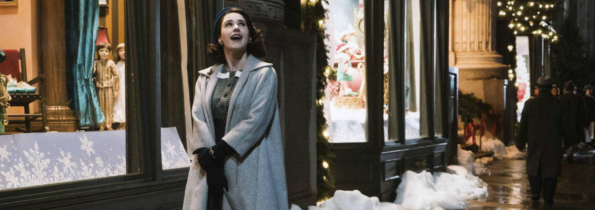 cover desktop uomo sotto albero di natale