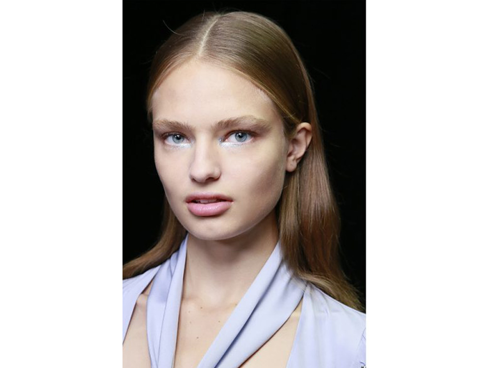 il-nuovo-trucco-nude-primavera-estate-2018-9-800×599