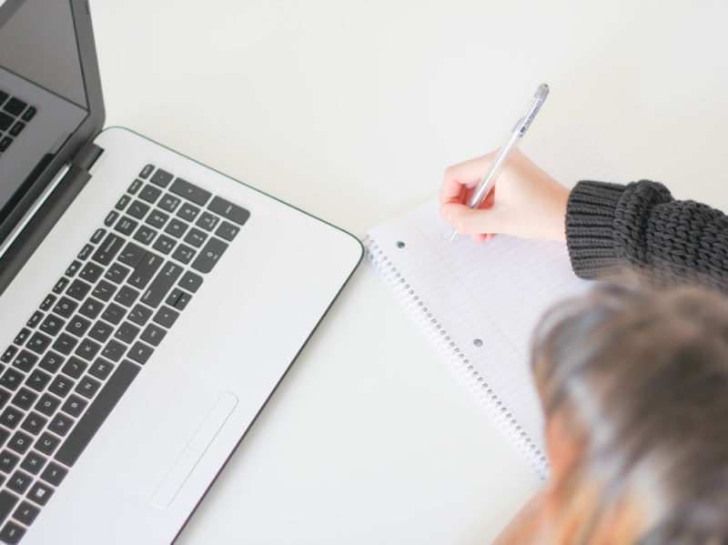 Scrivere a mano fa bene alla salute (e rende più intelligenti) - Grazia.it