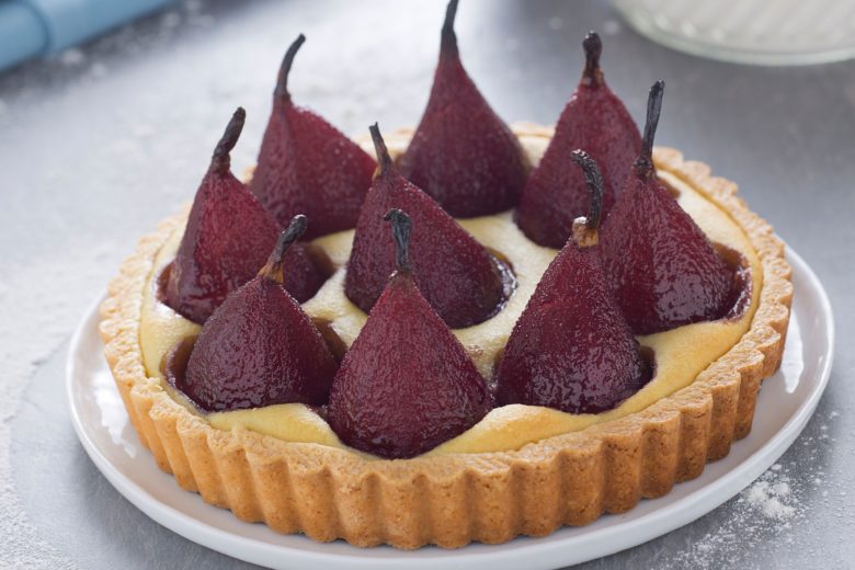 Crostata frangipane con pere al vino rosso